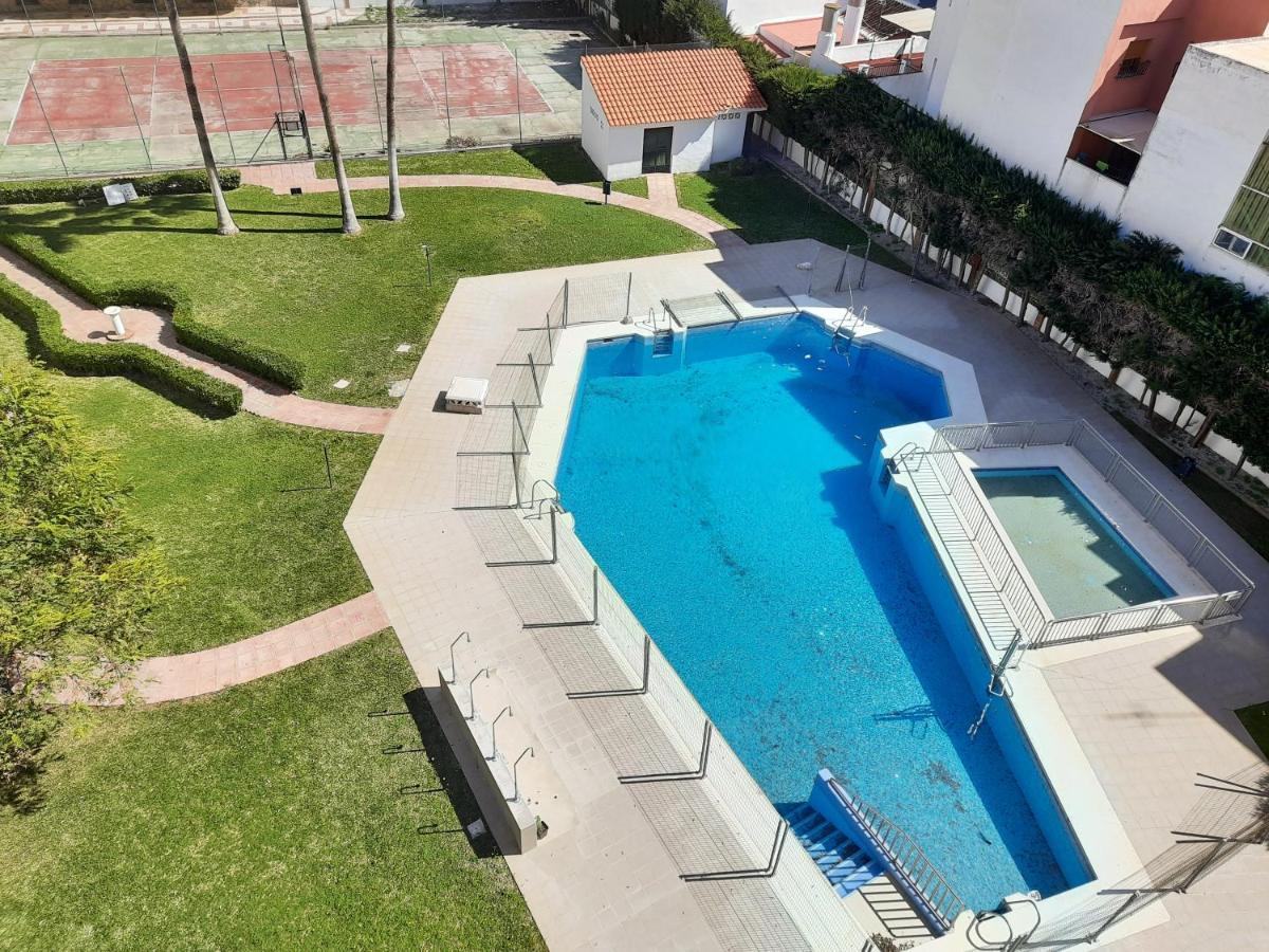 Flat2 Studio 150M From The Beach With Pool Torre Del Mar Dış mekan fotoğraf