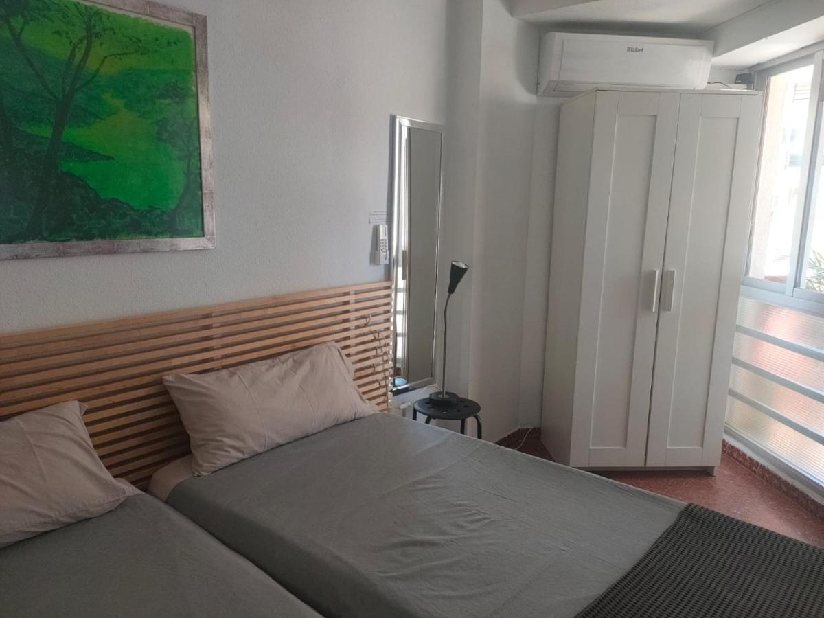 Flat2 Studio 150M From The Beach With Pool Torre Del Mar Dış mekan fotoğraf