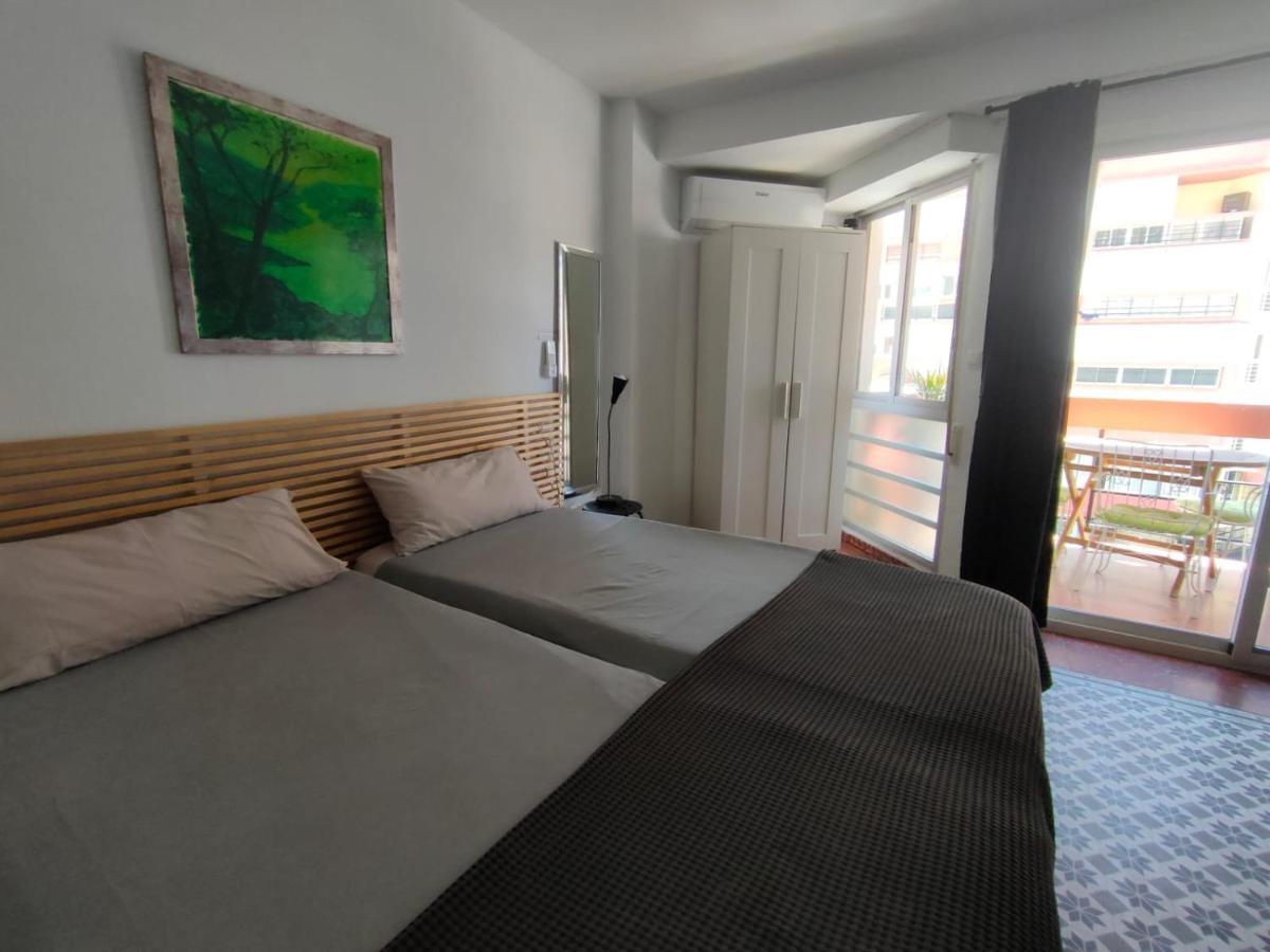 Flat2 Studio 150M From The Beach With Pool Torre Del Mar Dış mekan fotoğraf